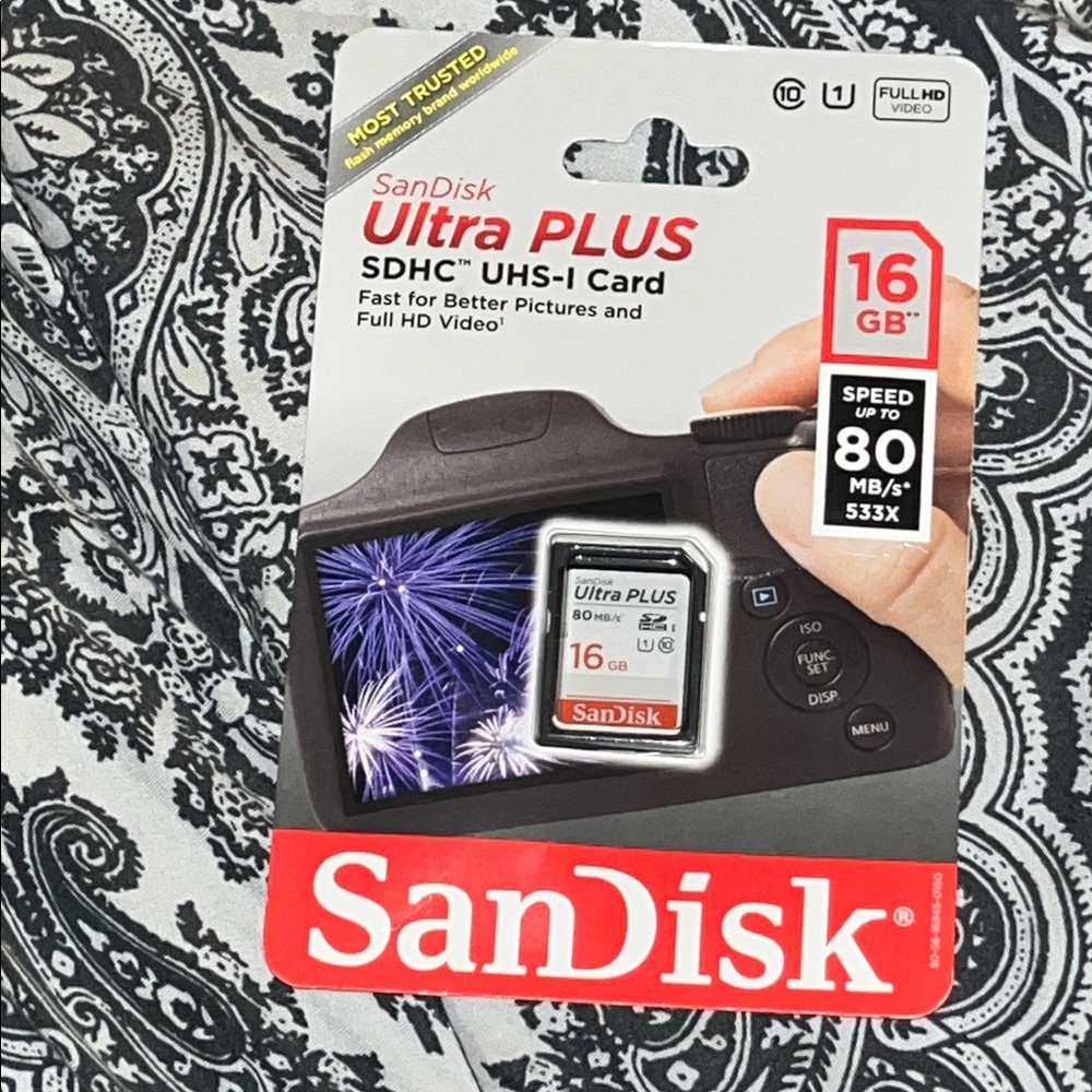 Andis Ultra PLUS 16GB SDHC UHS-I Card